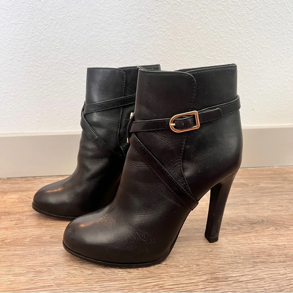 Tory Burch High Heel Ankle Boots. Size 6.5 US